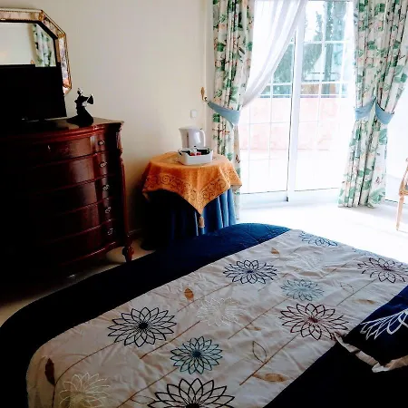לינה וארוחת בוקר Casa Brabant