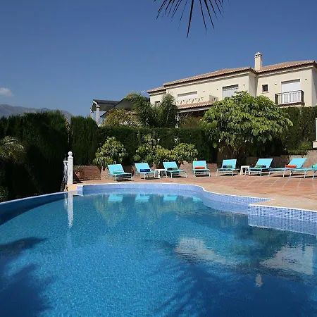 לינה וארוחת בוקר Casa Brabant 5*