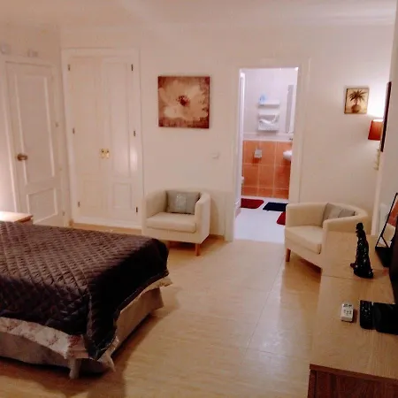 Casa Brabant Bed & Breakfast Mijas