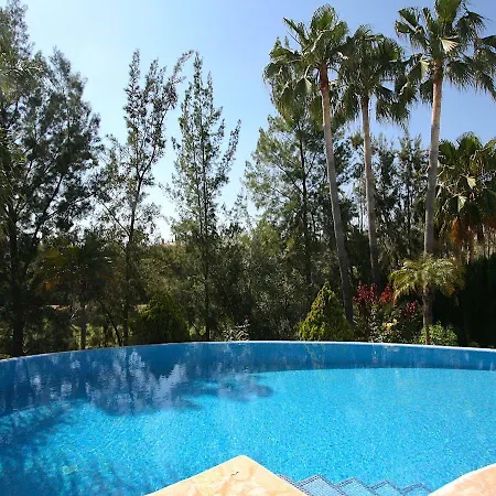 Casa Brabant Bed & Breakfast 5*